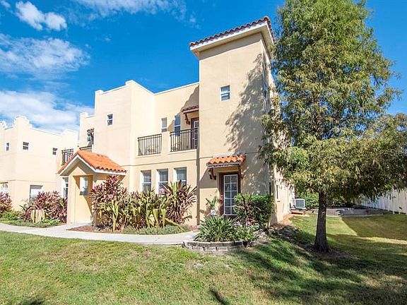 4th image of 3165 Toscana Cir