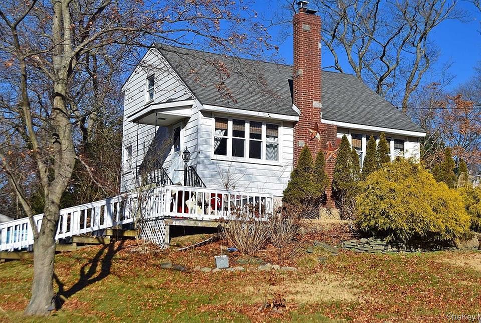 1st image of 20 Lawrence Drive