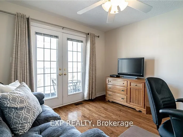 1333 Kestell Blvd — Photo 9