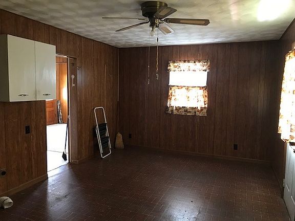 5th image of 10 Arrington Ave