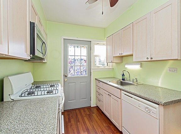 4th image of 223 S Maple Ave APT C