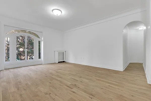 Rented by Cooper & Cooper Real Estate | media 8