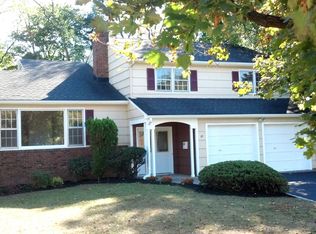 35 Oval Rd, Millburn, NJ 07041