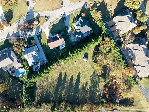 5th image of 16 Scarlet Rose Ct Lot 16