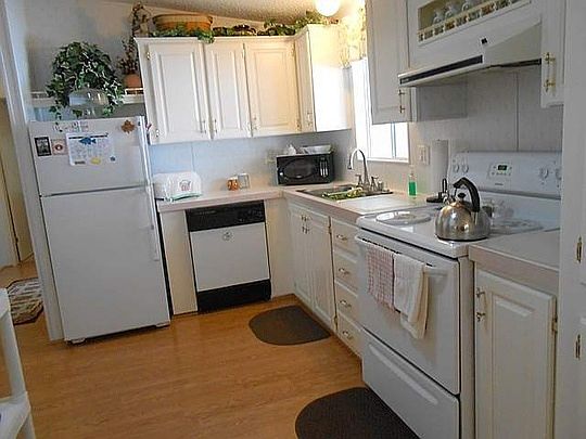 2nd image of 7023 Harbor View Dr
