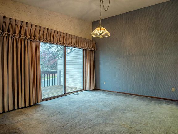 5th image of 5664 Chatsworth St N