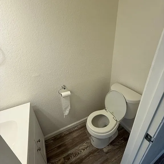131 Glasgow Way — Photo 51