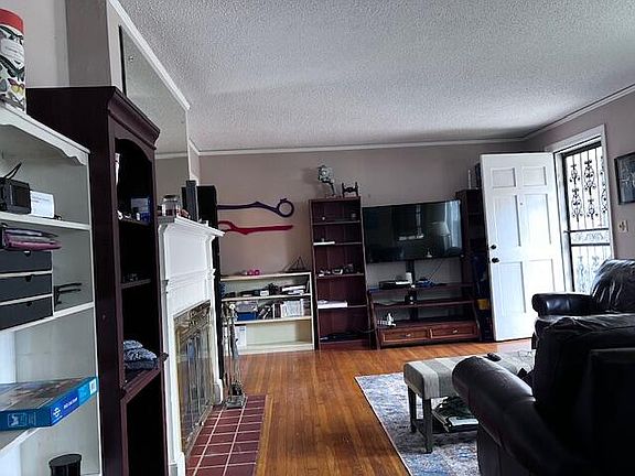 5th image of 4813 Madonna Ave