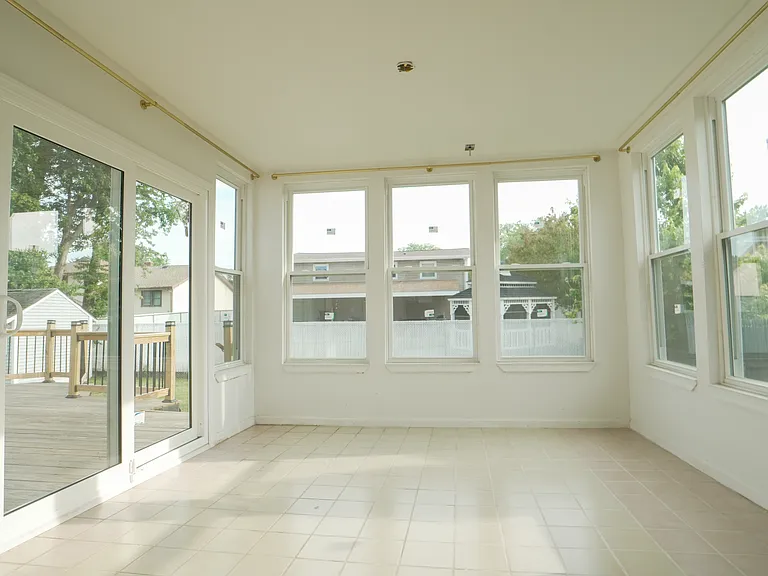 222 Belle Arbor Dr — Photo 9