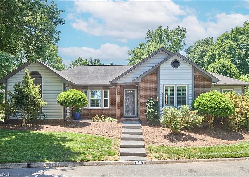 1st image of 714 Woodbury Knolls Dr