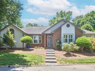 714 Woodbury Knolls Dr, Winston Salem, NC, 27104