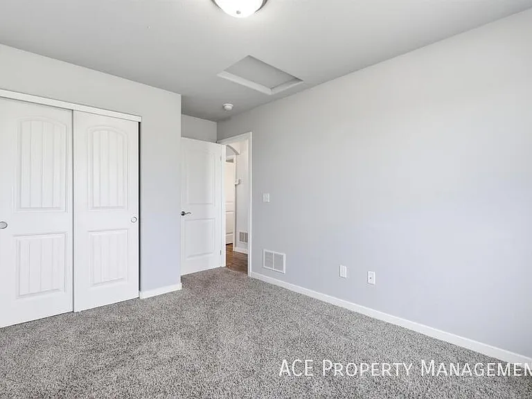624 Civil Way — Photo 8