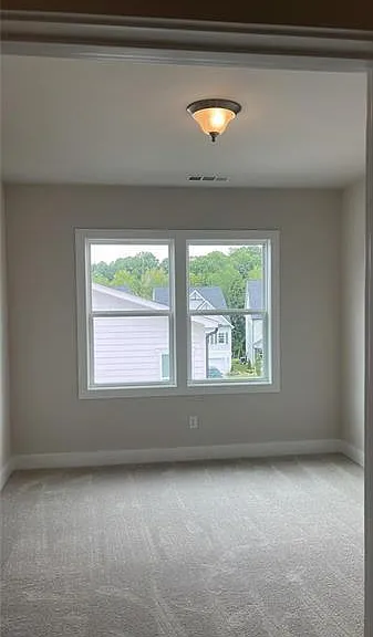 1255 Winterhaven Dr — Photo 5