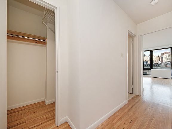 5th image of 48 W 68th St APT 6D
