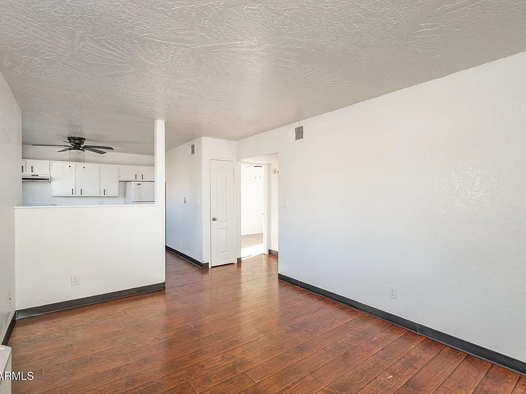 4224 E Canyon Trl #B3 — Photo 2
