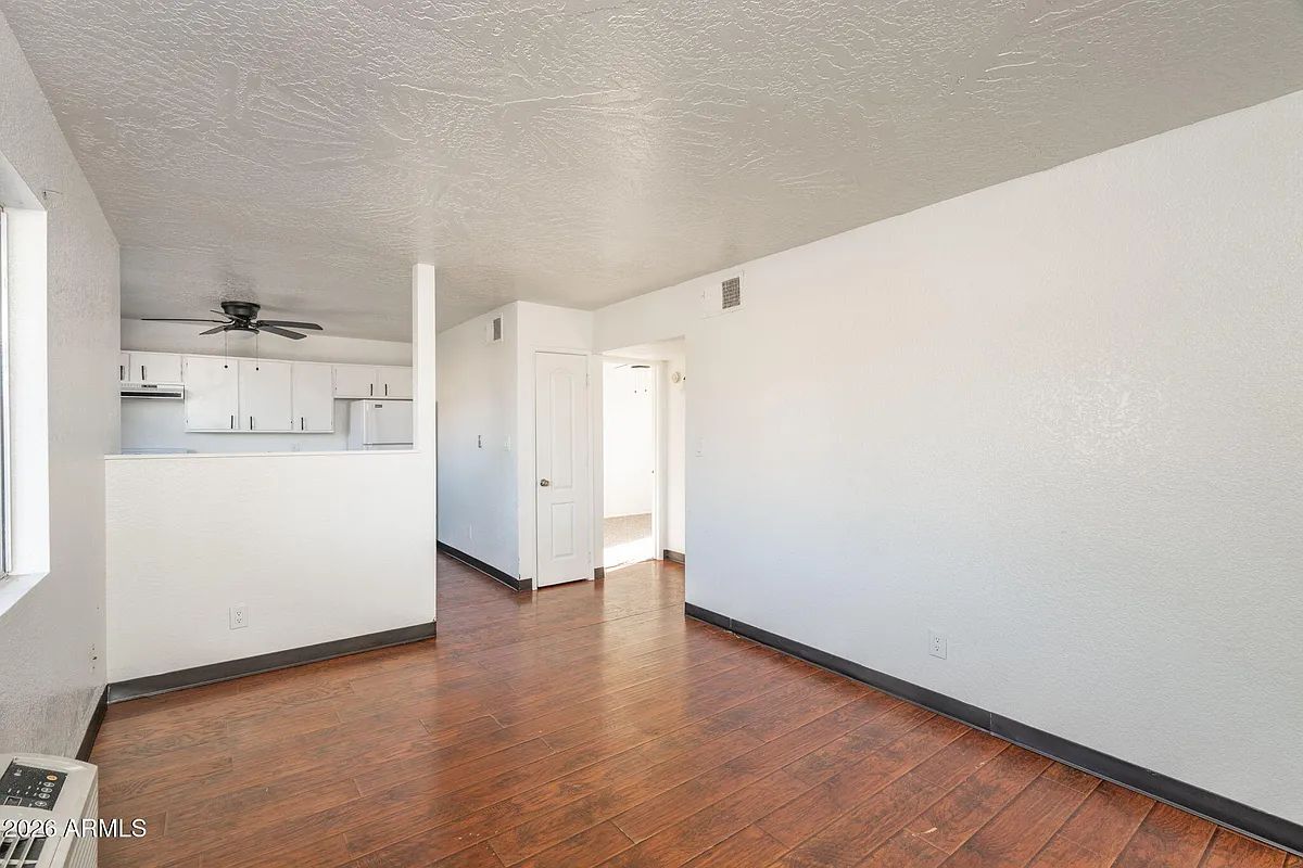 Building Photo - 4224 E Canyon Trl #B3