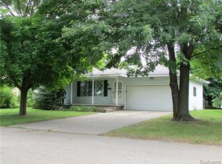 6 Willow St, Oxford, MI
