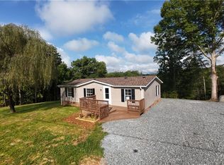 1040 Pink Smith Rd, Walnut Cove, NC 27052