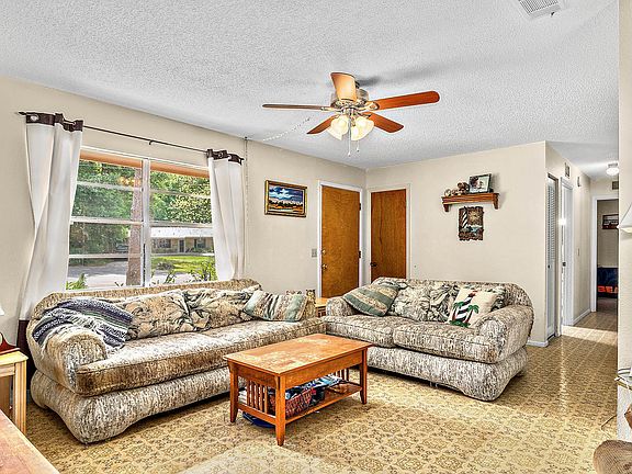 4th image of 2231 Pine Hill Pl