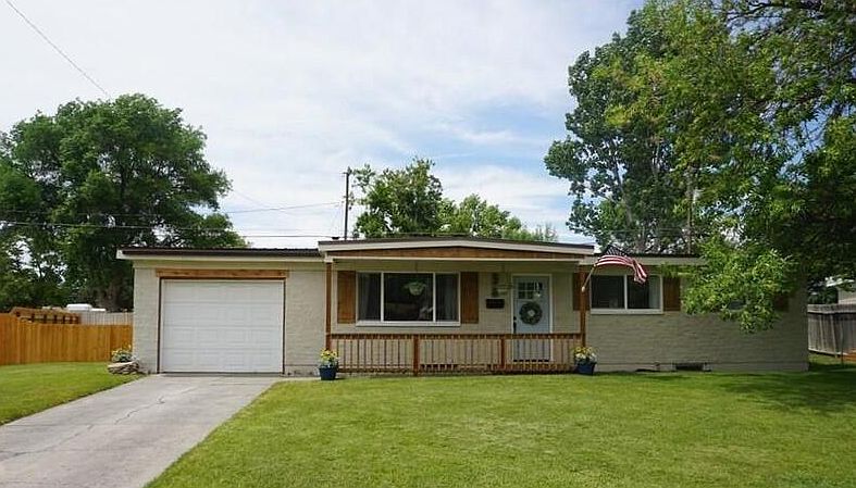 1st image of 613 Sykes Dr