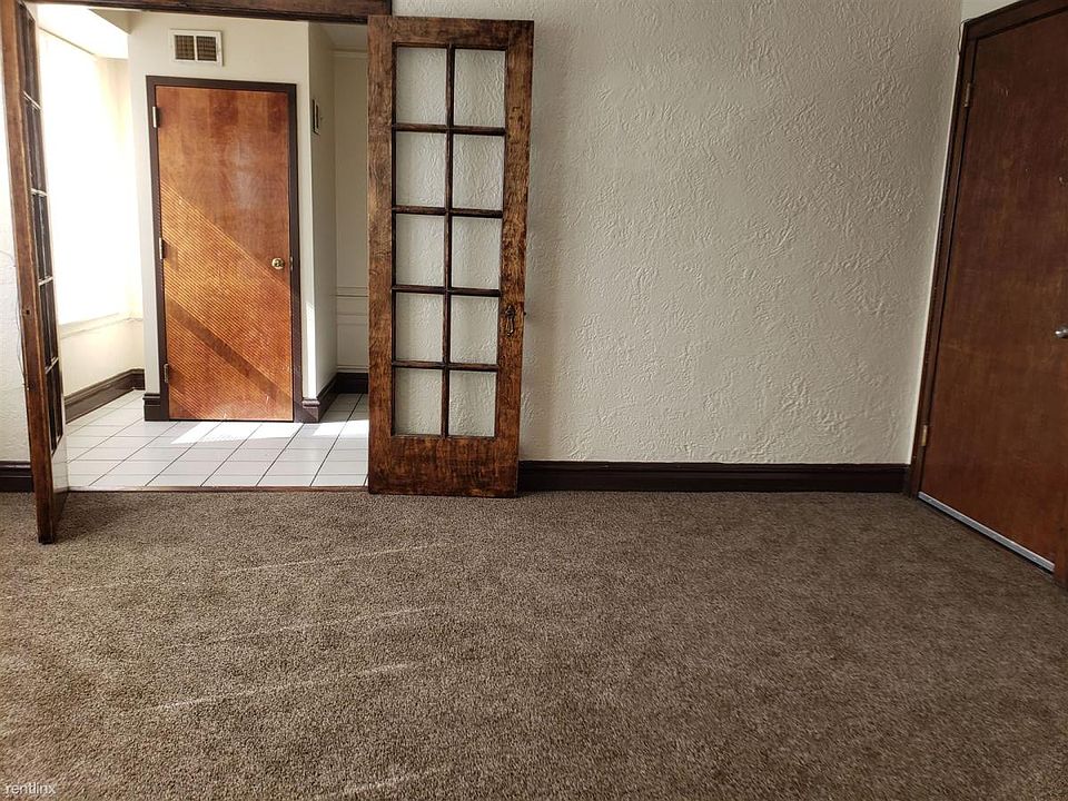 126 N Genesee St Waukegan IL Zillow