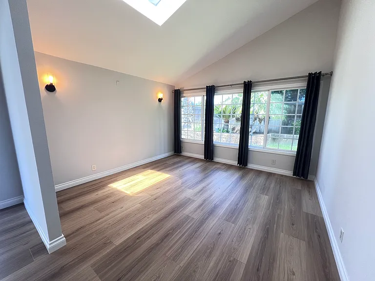 17712 Manchester Ave — Photo 5