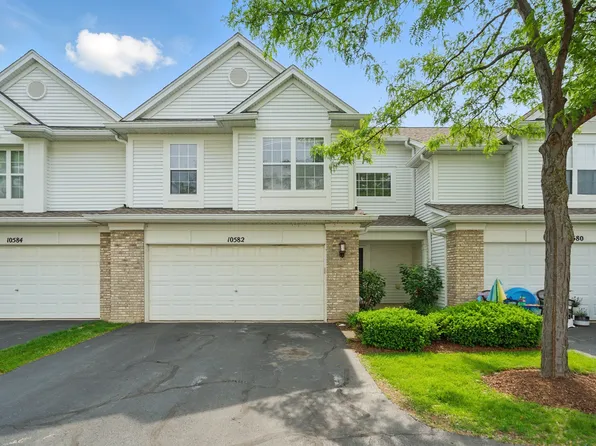 10582 Scott Dr, Huntley, IL 60142