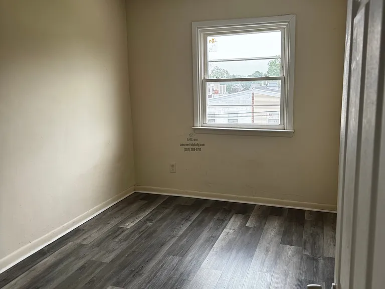 10029 Bridle Rd #2 — Photo 5