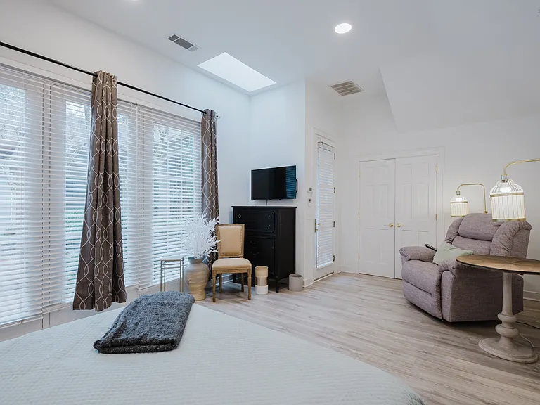 6 Sheldon Ln — Photo 15