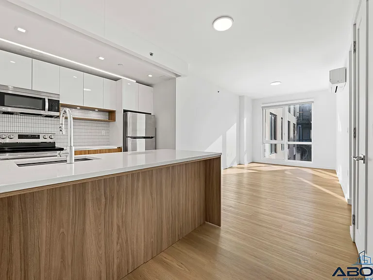 100 Lenox Rd #6H — Photo 8