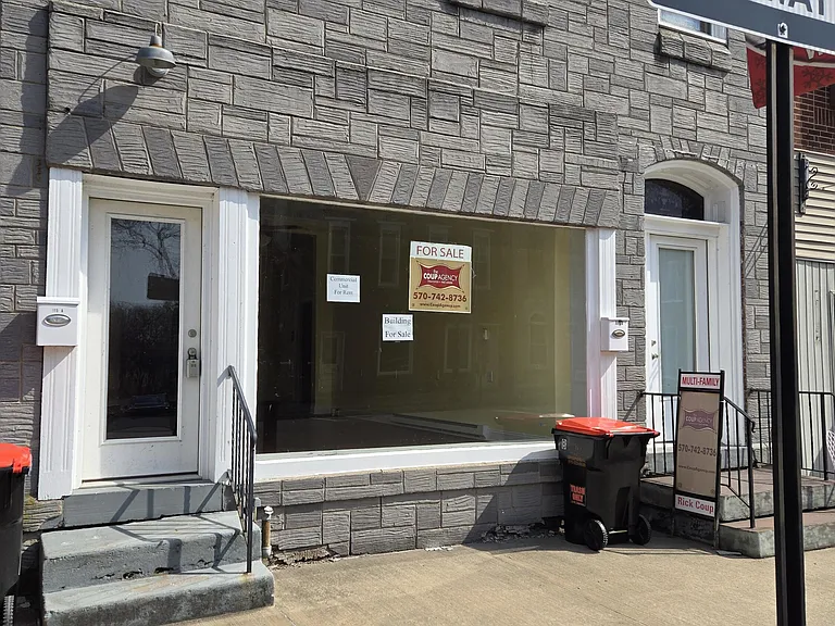 115 S South Front St — Photo 4