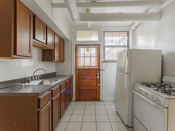 5th image of 1229 W Chase Ave #2