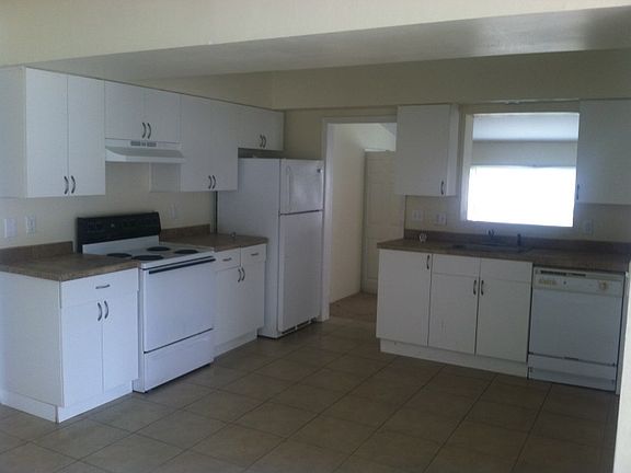 3rd image of 3860 NW 6th St