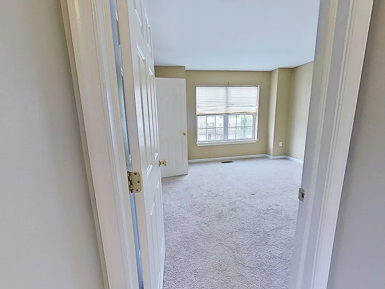 825 Rachel Dr — Photo 9
