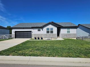 122 La Vista Dr, Waynesville, MO 65583