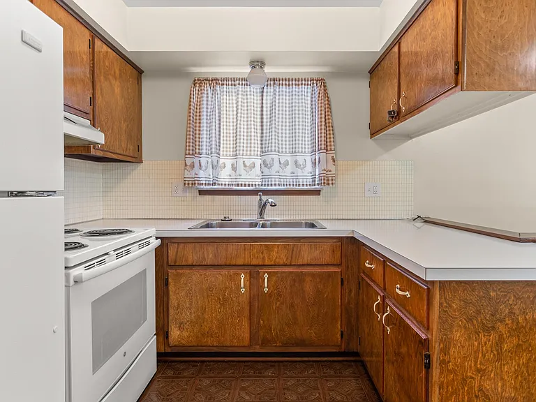 14580 Ford Ave — Photo 12
