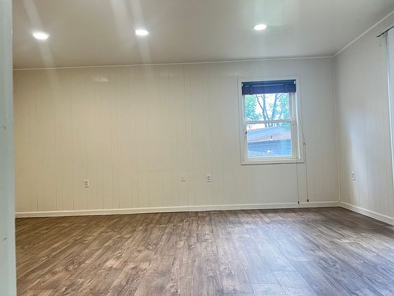 5th image of 12704 Kingsbury Ct