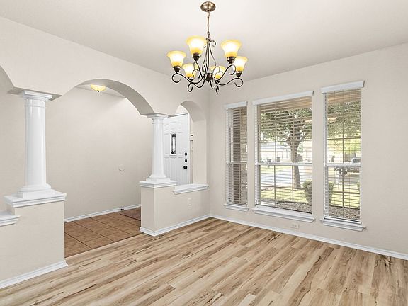 2nd image of 6106 Emilie Ln