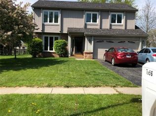 7056 Wexford Hill Ln, Holland, OH 43528