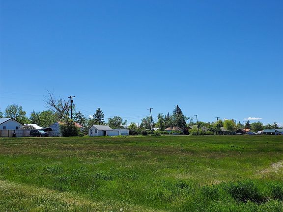 3rd image of 730 Iowa Ave