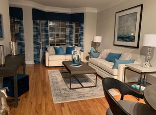 49 Pointe Of Woods Dr N, Parlin, NJ 08859