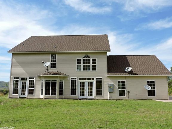 3rd image of 119 Canterbury Ln