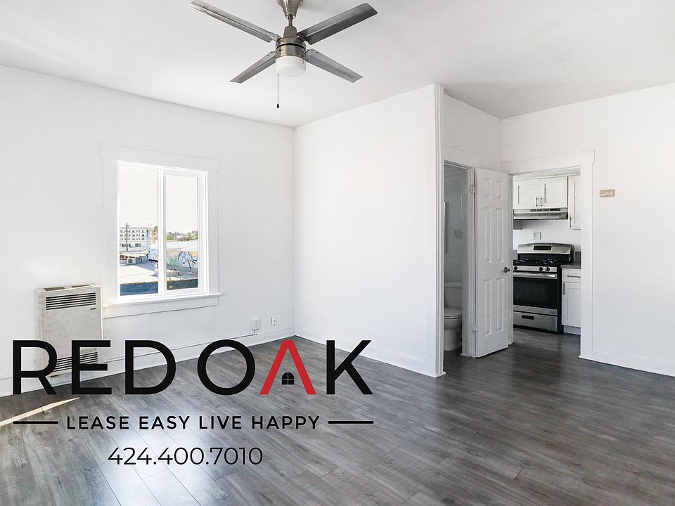 1st image of 719 N Heliotrope Dr APT 301