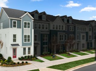 9711 Grant Ave, Manassas, VA 20110