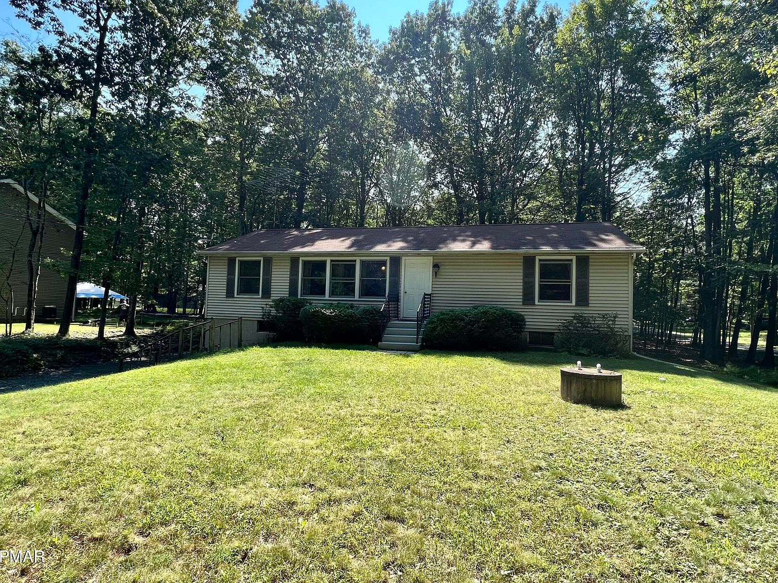 5171 Hummingbird Dr, Pocono Summit, PA 18346 Zillow