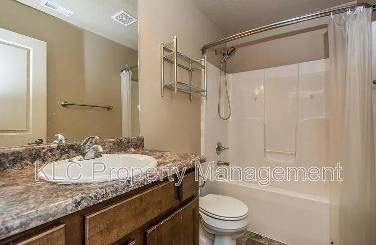 3500 Park Side Dr — Photo 11