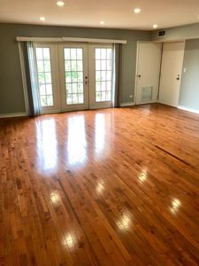 668 Quincy Bridge Ln APT 302, Glenview, IL, 60025