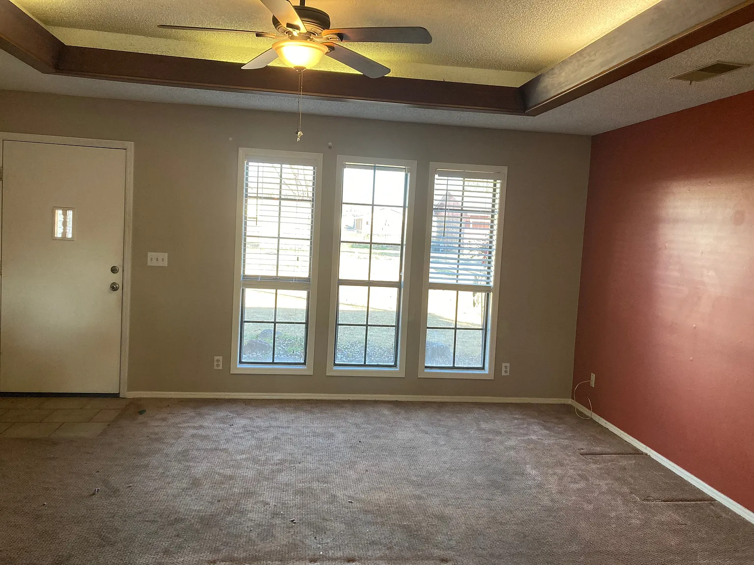 2 bed, 1.5 bath, 1255 sqft, $1,025 — Photo 3
