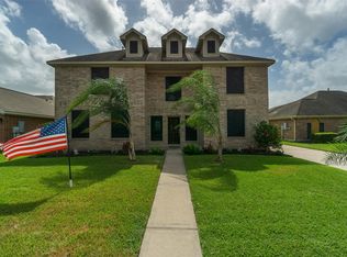 1067 Gladstone Dr, League City, TX 77573