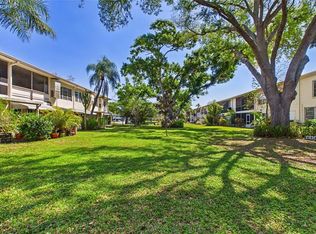 5664 40th Ter N APT 428, Kenneth City, FL 33709